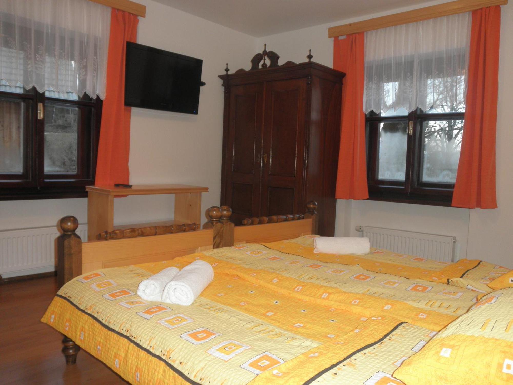 צ'רקנו Apartments Cumar חדר תמונה